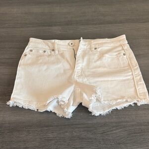 Vineyard Vines Cream Frayed Jean Shorts